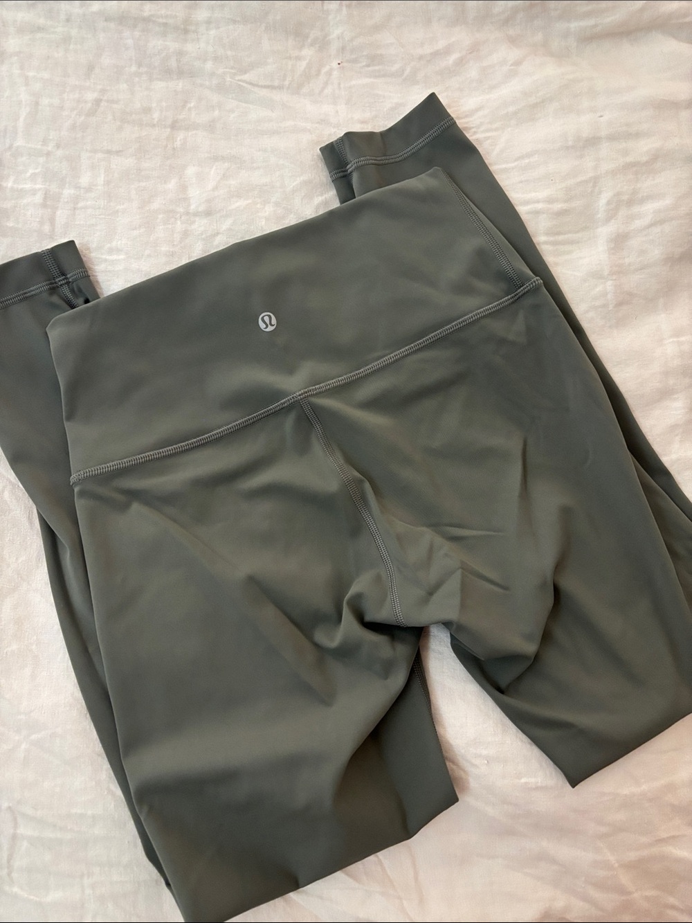 lululemon Wunder Under (older model, no waist band tie) Olive - 25” inseam